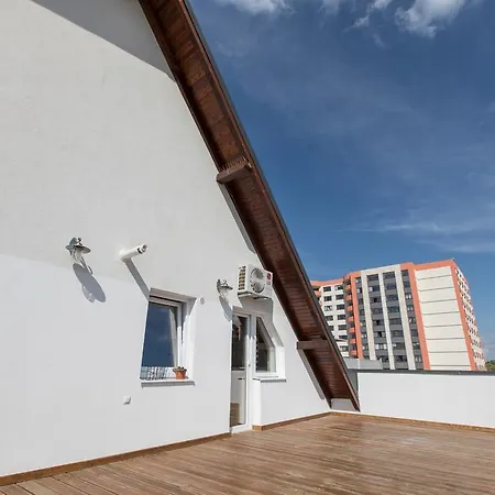 Grand Duplex ~ Transylvania Boutique Апартаменти *