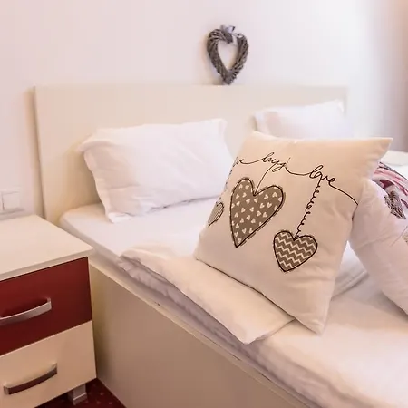 Grand Duplex ~ Transylvania Boutique Апартаменти Брашов