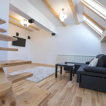 Апартаменти Grand Duplex ~ Transylvania Boutique Брашов