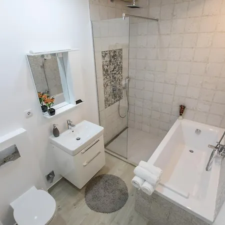 Апартаменти Grand Duplex ~ Transylvania Boutique