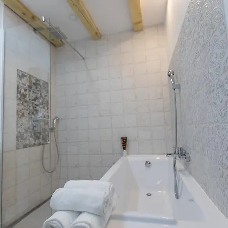 Апартаменти Grand Duplex ~ Transylvania Boutique *